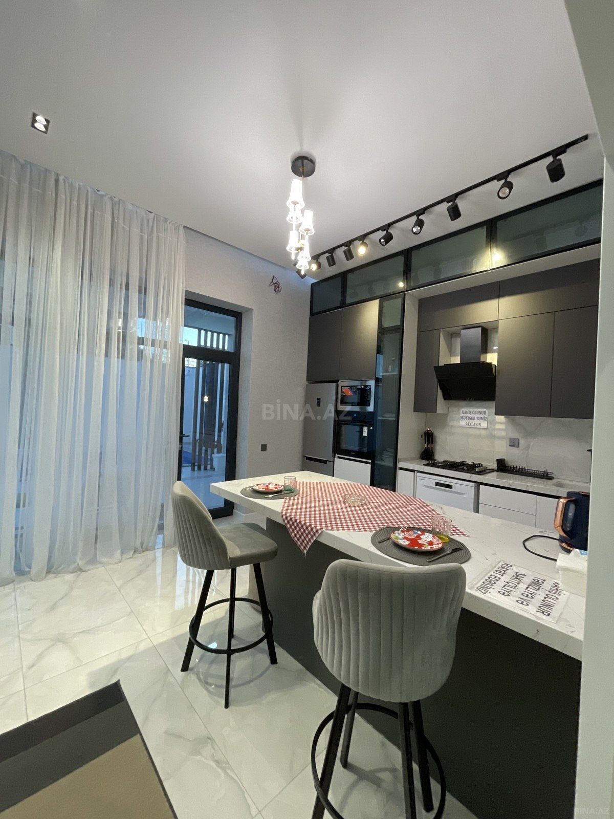 4 otaqlı həyət evi/bağ evi - Mərdəkan q. - 250 m² (19)