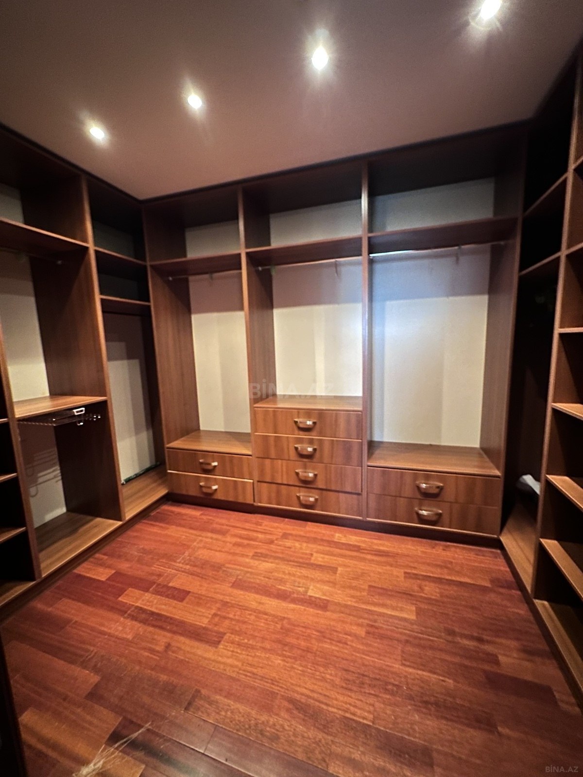 6 otaqlı həyət evi/bağ evi - Badamdar q. - 400 m² (23)
