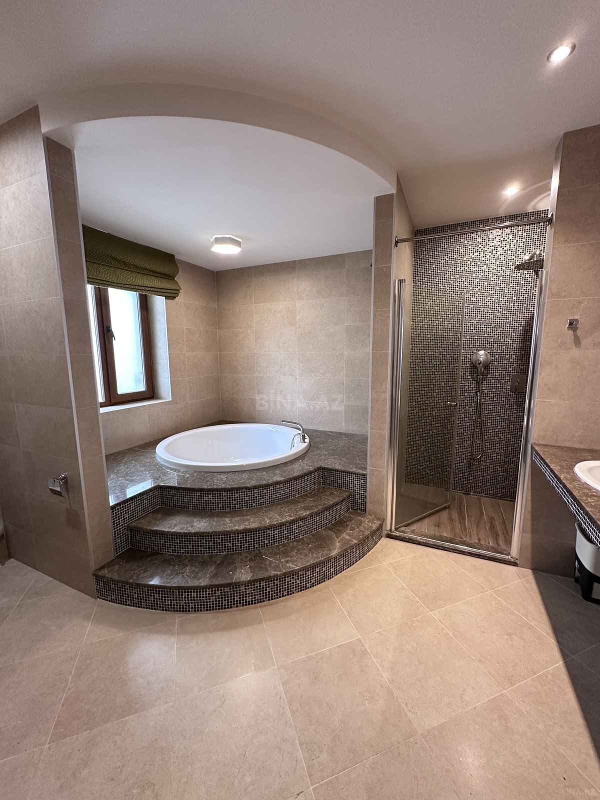 6 otaqlı həyət evi/bağ evi - Badamdar q. - 400 m² (24)