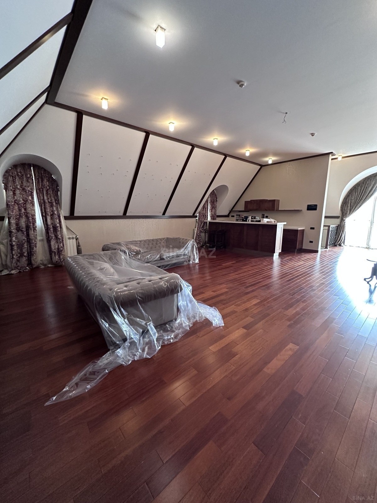 6 otaqlı həyət evi/bağ evi - Badamdar q. - 400 m² (27)
