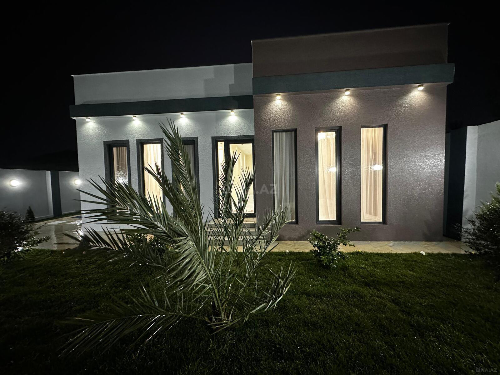 4 otaqlı həyət evi/bağ evi - Şüvəlan q. - 145 m² (1)