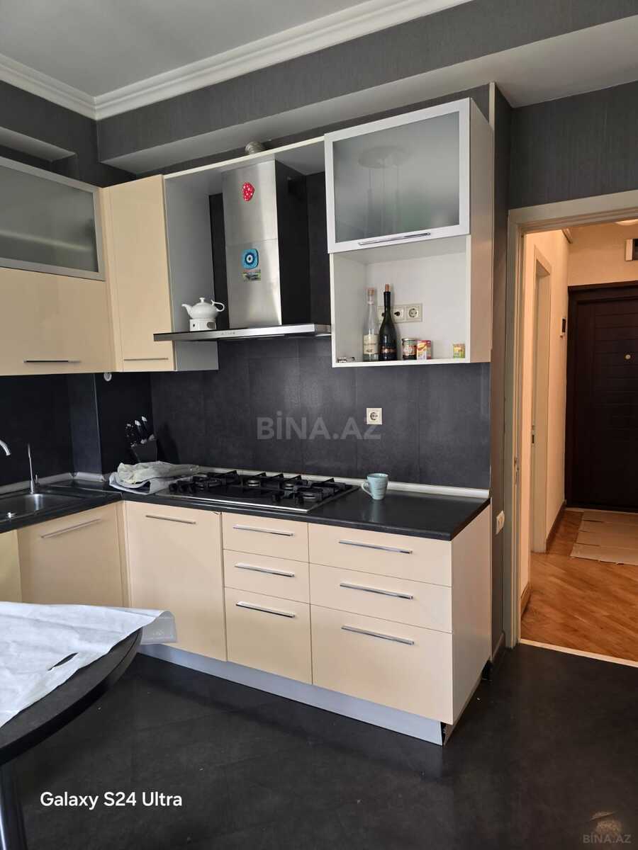 4 otaqlı köhnə tikili - 28 May m. - 250 m² (1)