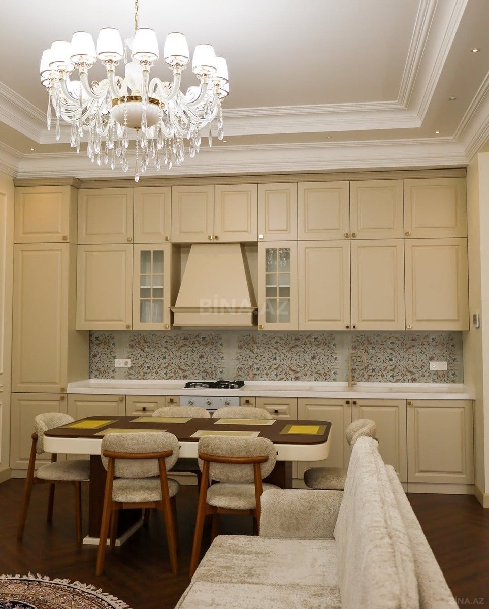 4 otaqlı həyət evi/bağ evi - Mərdəkan q. - 250 m² (4)