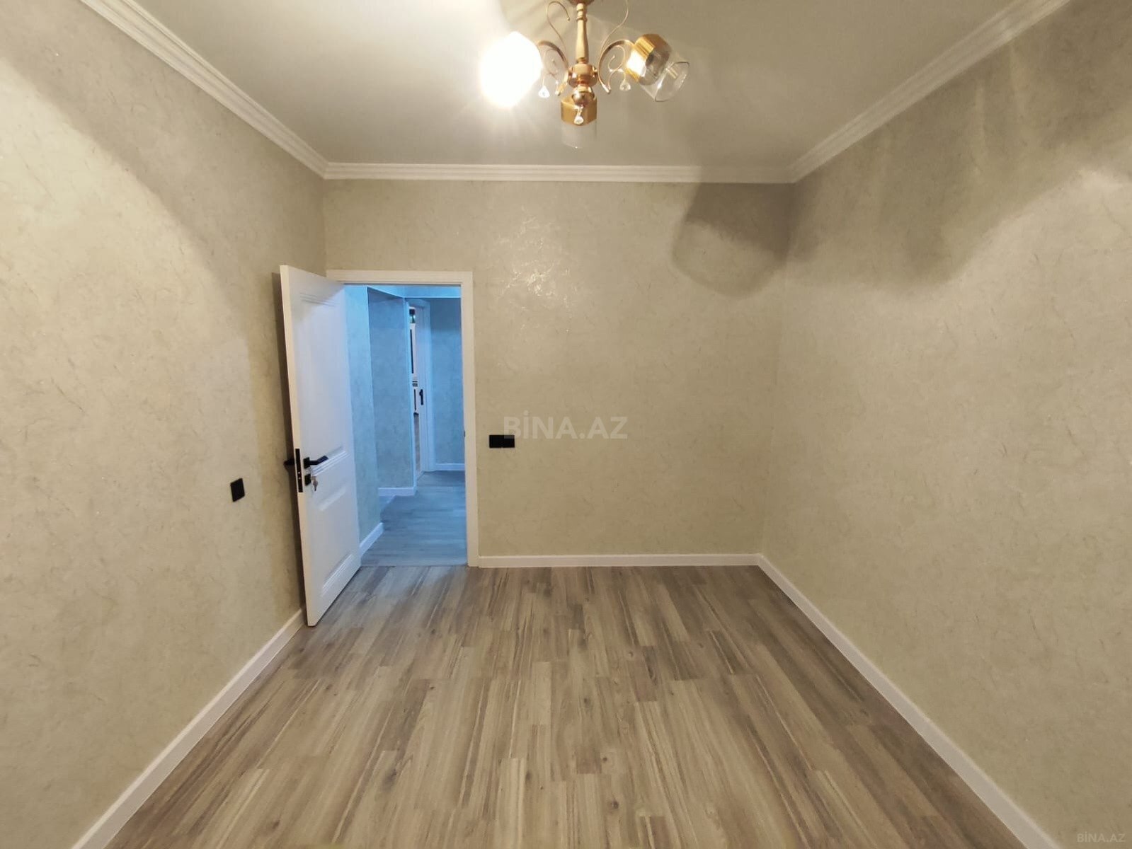 3 otaqlı köhnə tikili - Həzi Aslanov m. - 75 m² (18)