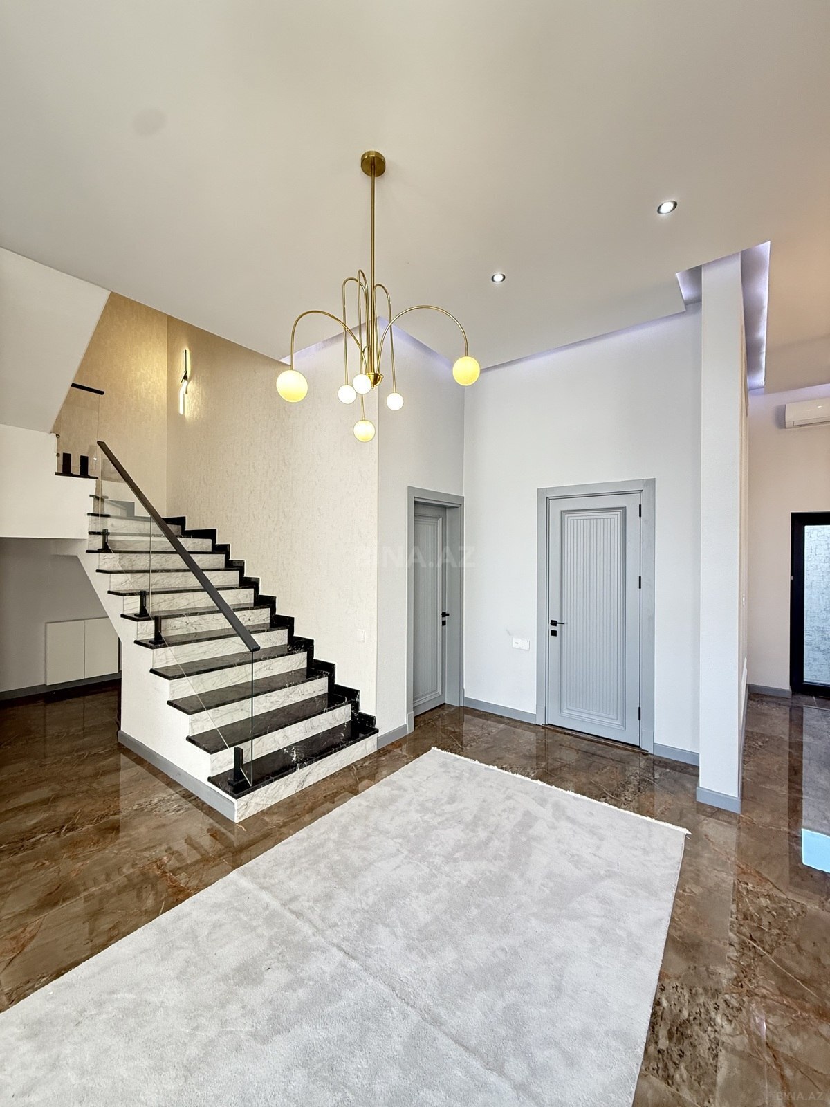 5 otaqlı həyət evi/bağ evi - Mərdəkan q. - 280 m² (10)