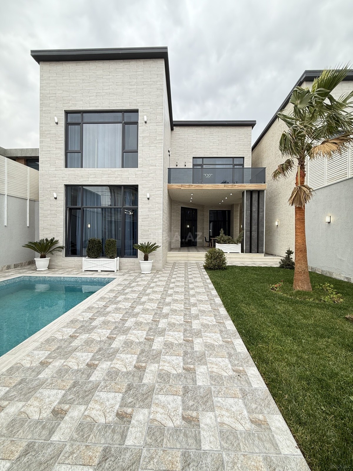 5 otaqlı həyət evi/bağ evi - Mərdəkan q. - 280 m² (1)