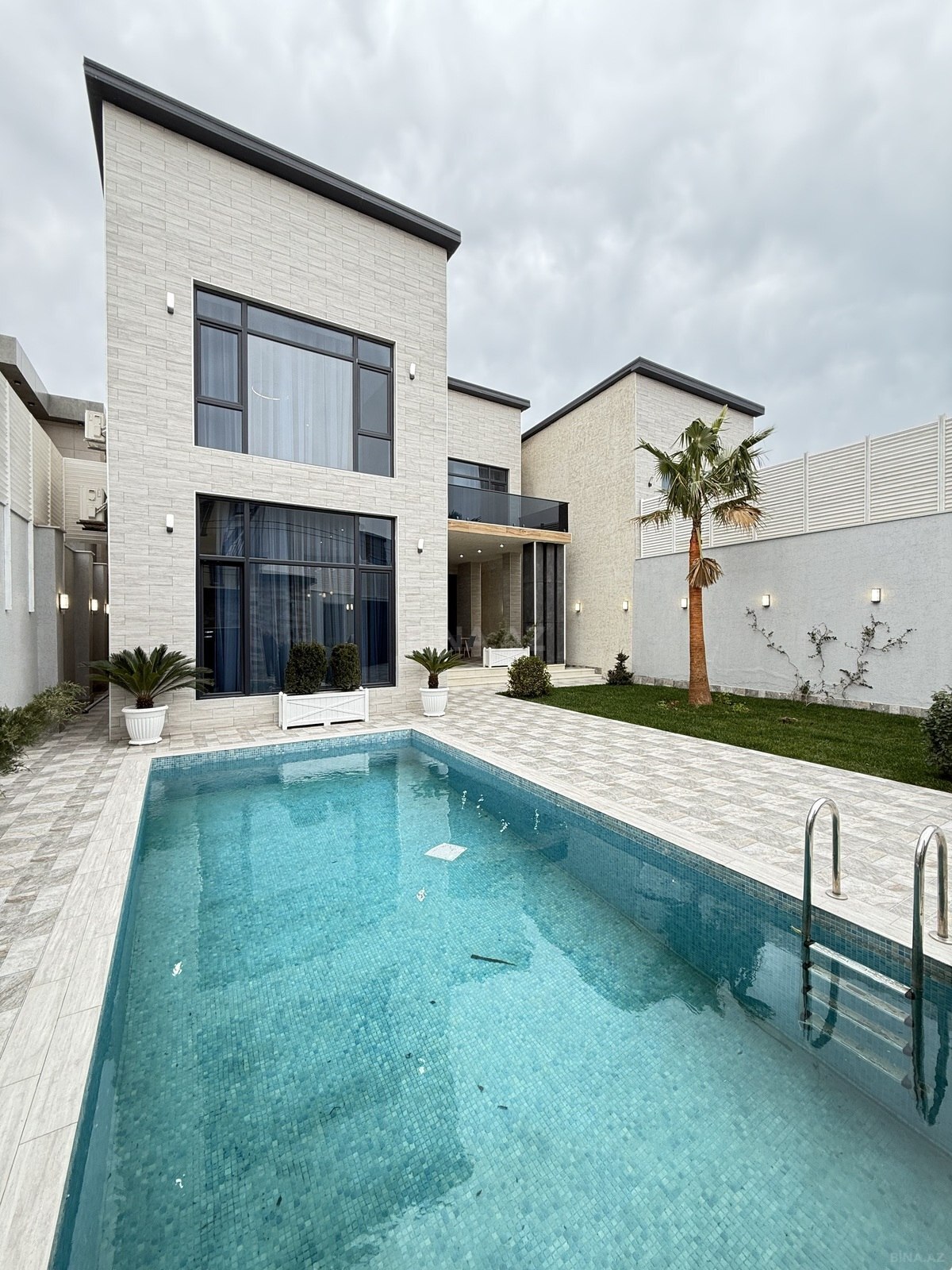 5 otaqlı həyət evi/bağ evi - Mərdəkan q. - 280 m² (5)
