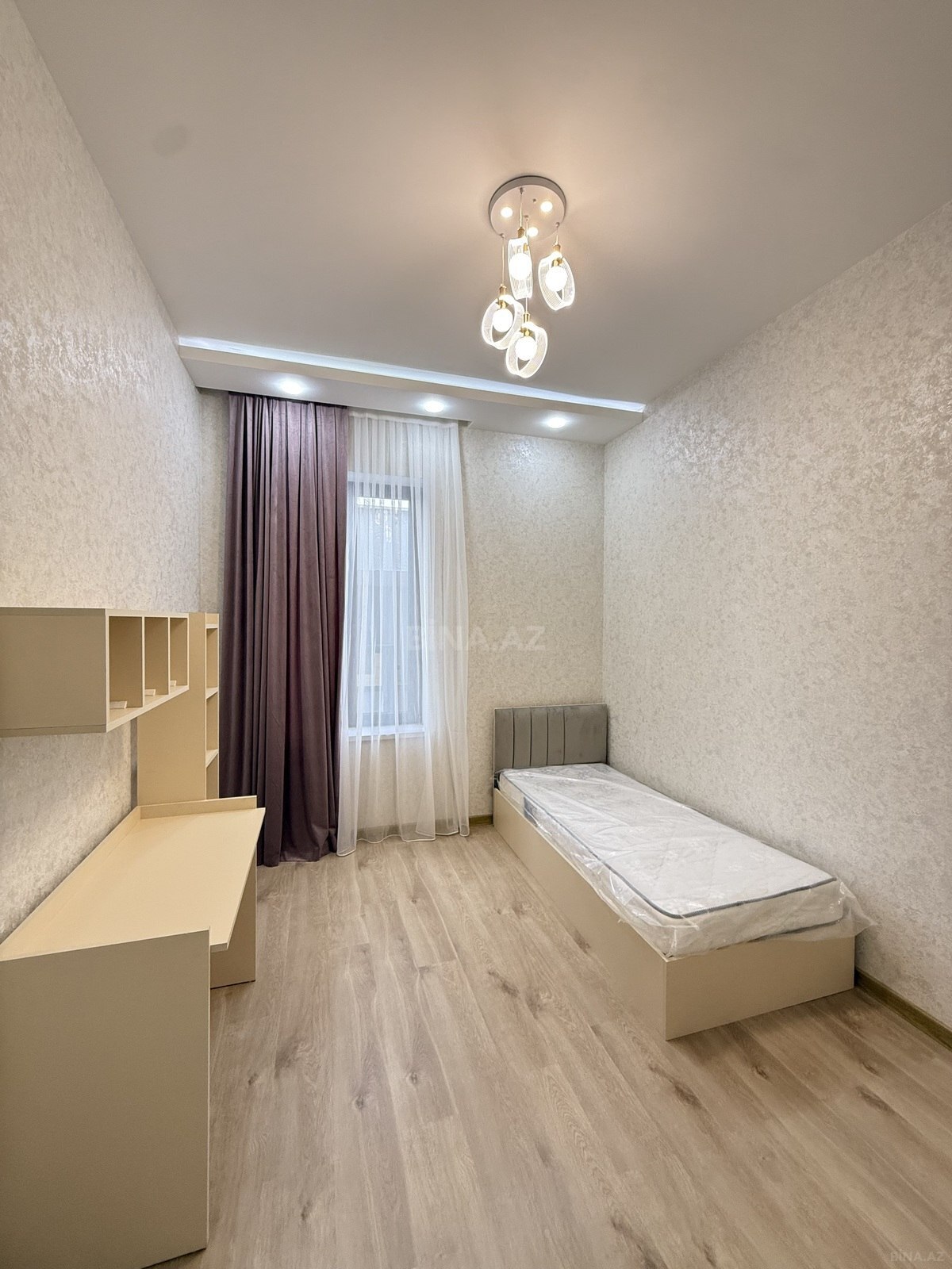 4 otaqlı həyət evi/bağ evi - Şüvəlan q. - 160 m² (22)
