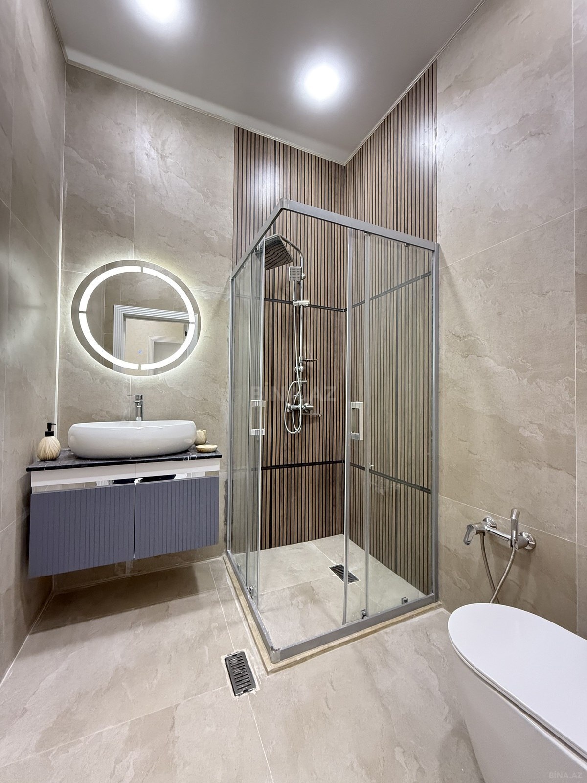 4 otaqlı həyət evi/bağ evi - Şüvəlan q. - 160 m² (17)