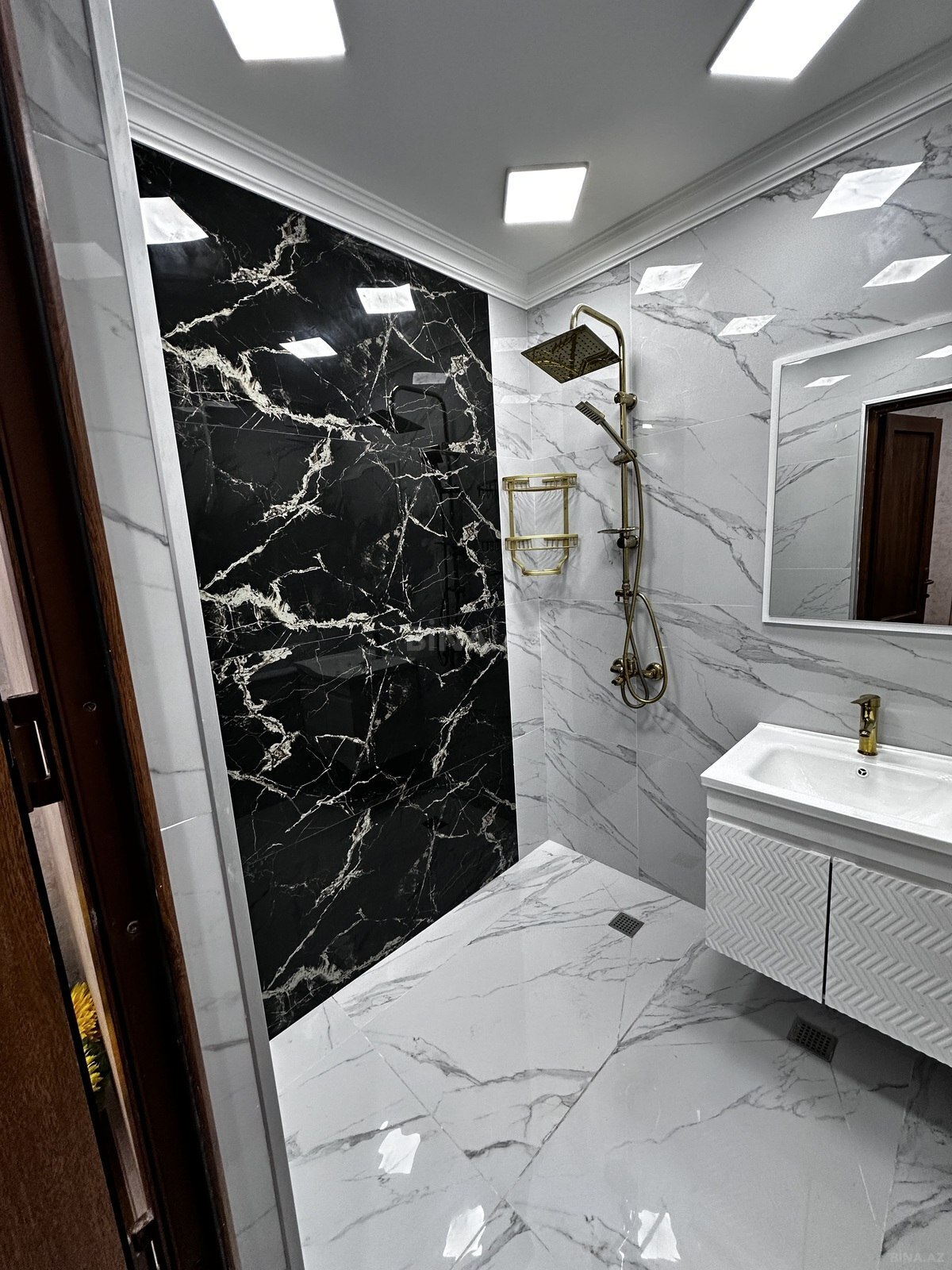 3 otaqlı köhnə tikili - Xalqlar Dostluğu m. - 67 m² (21)