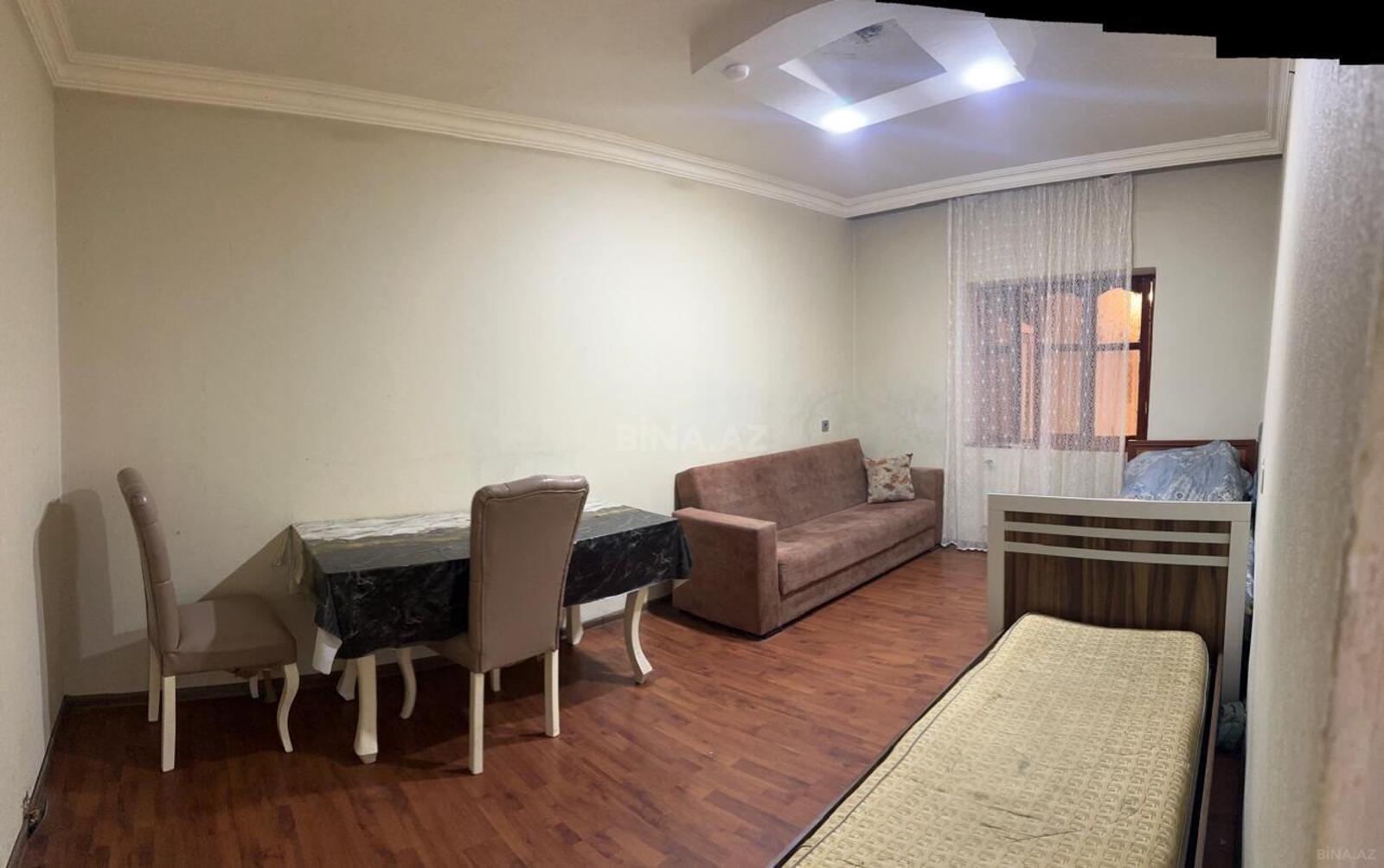 3 otaqlı köhnə tikili - 7-ci mikrorayon q. - 70 m² (1)