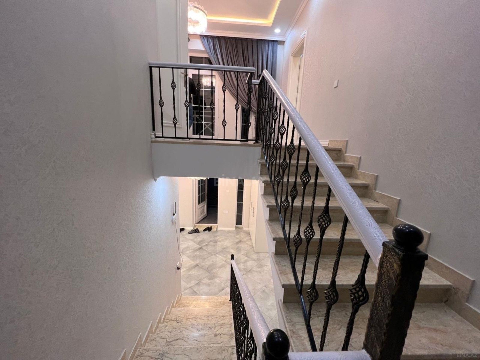 5 otaqlı həyət evi/bağ evi - Mərdəkan q. - 340 m² (18)
