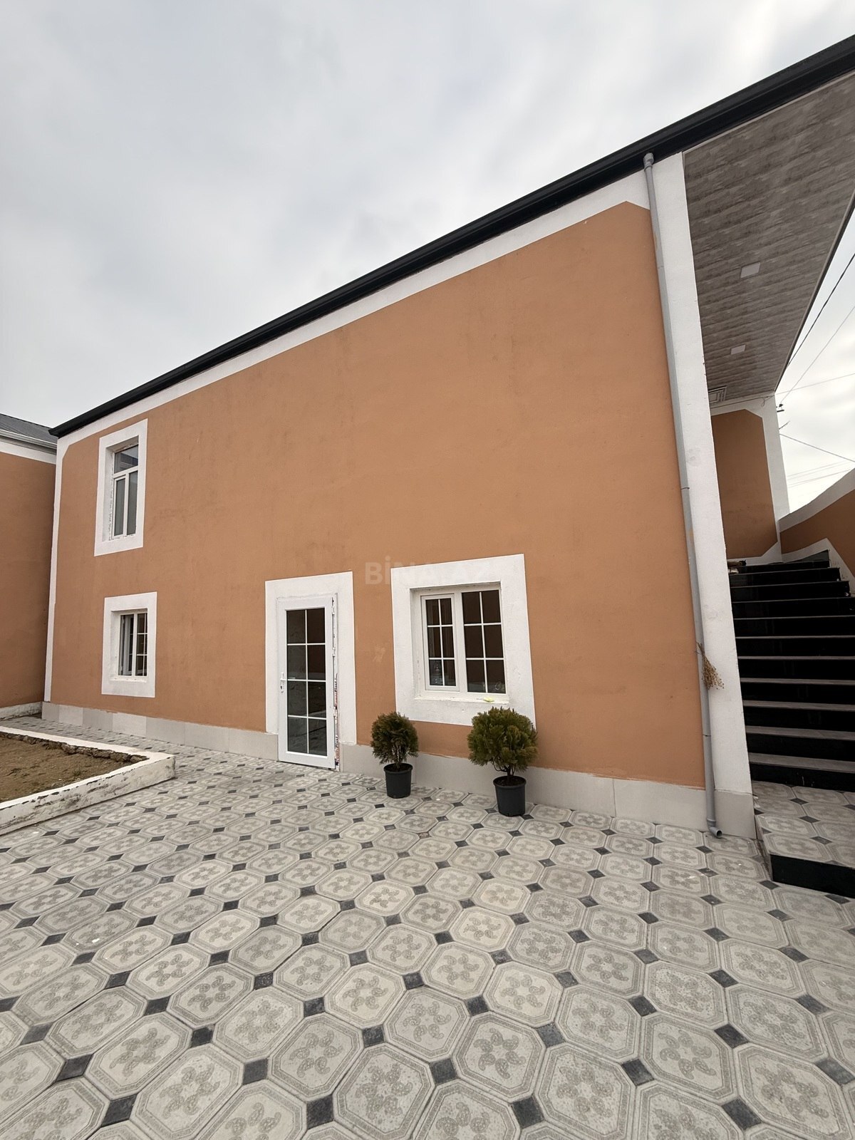 6-комн. дом/дача - пос. Бина - 240 м² (11)