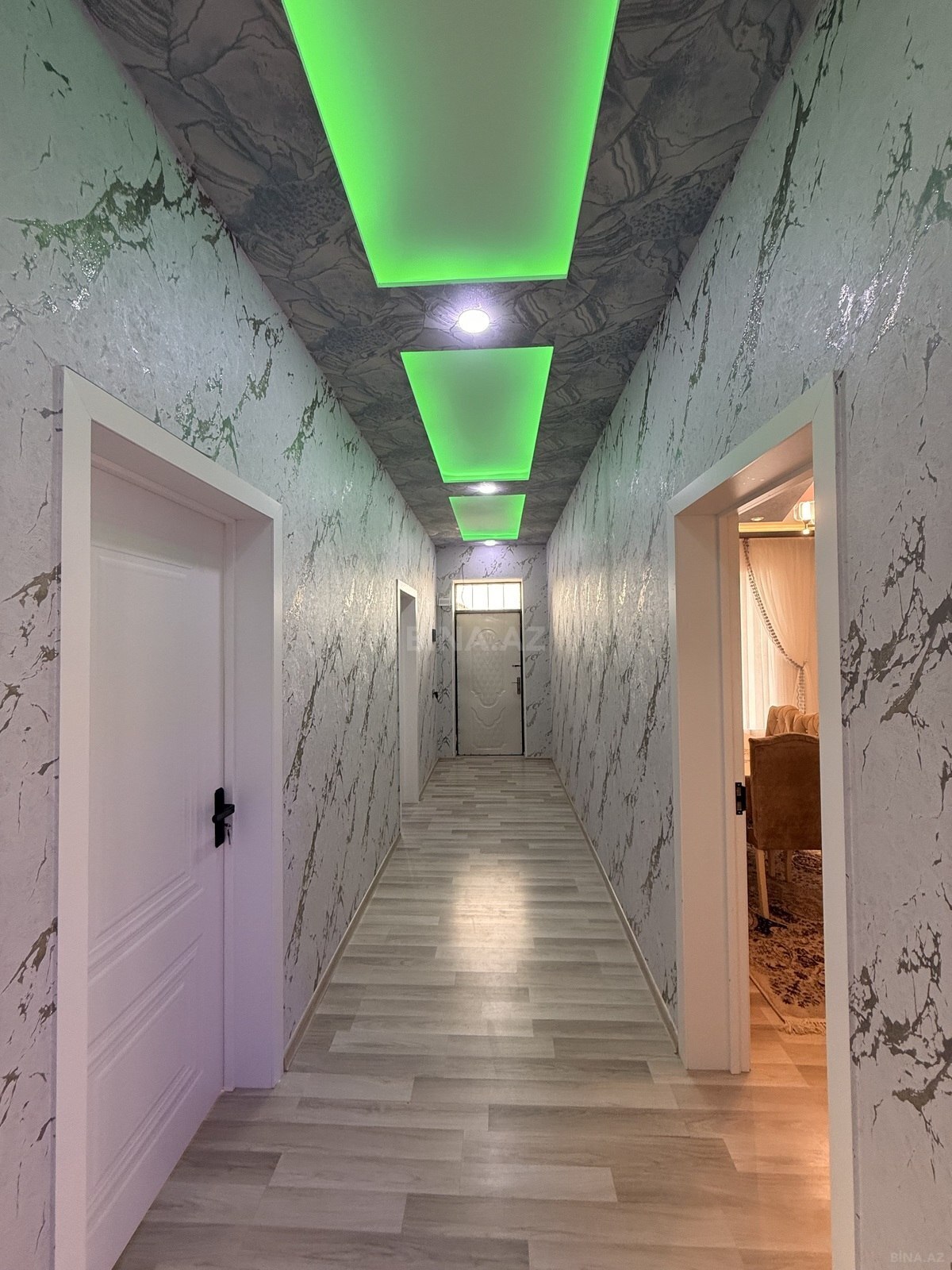 6-комн. дом/дача - пос. Бина - 240 м² (9)