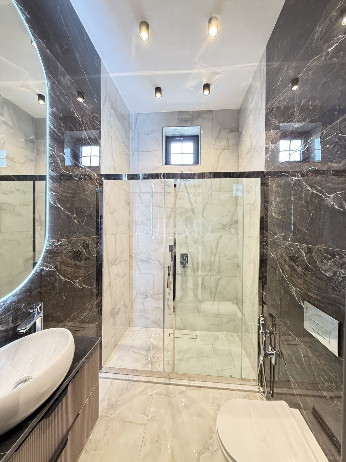 6 otaqlı həyət evi/bağ evi - Şüvəlan q. - 400 m² (29)