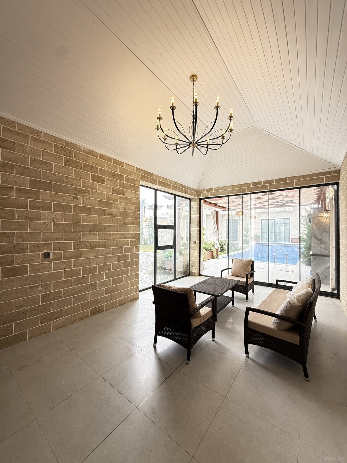 6 otaqlı həyət evi/bağ evi - Şüvəlan q. - 400 m² (8)