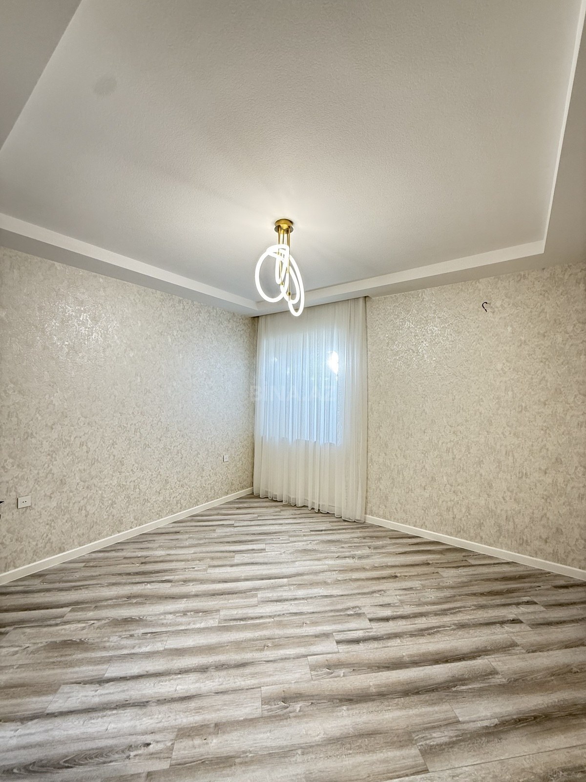 4 otaqlı həyət evi/bağ evi - Şüvəlan q. - 170 m² (20)