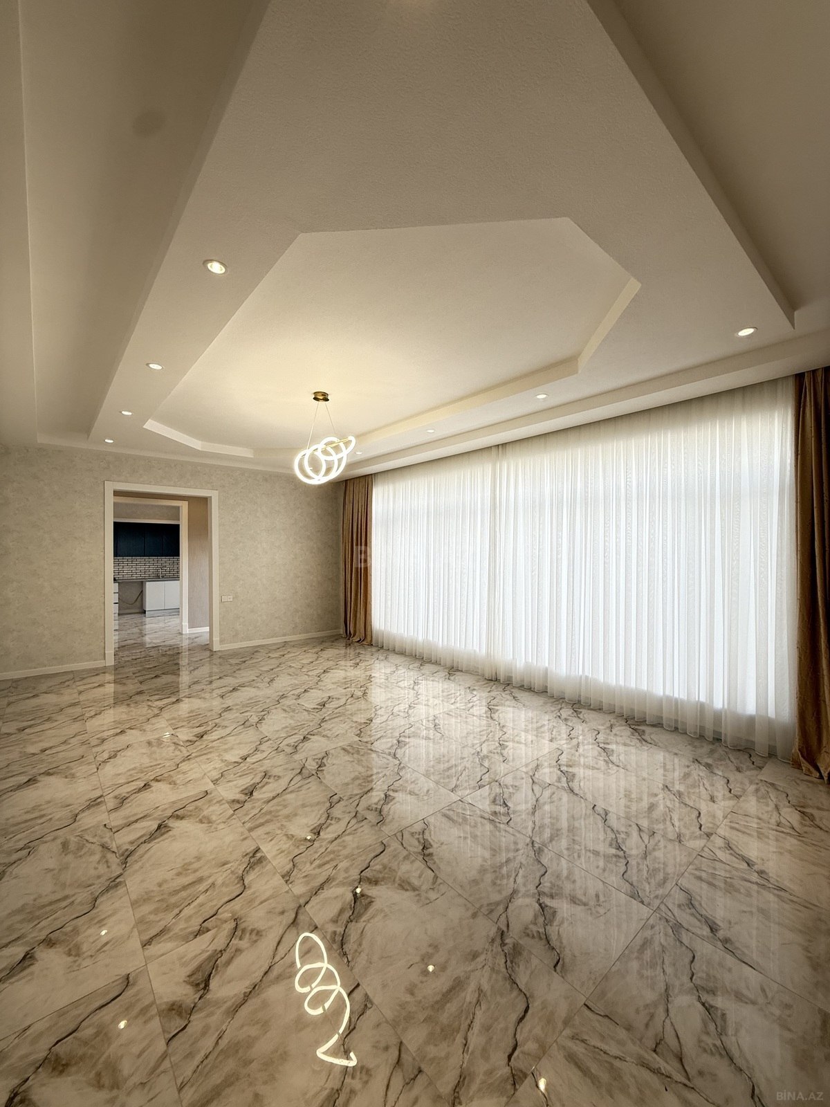 4 otaqlı həyət evi/bağ evi - Şüvəlan q. - 170 m² (14)