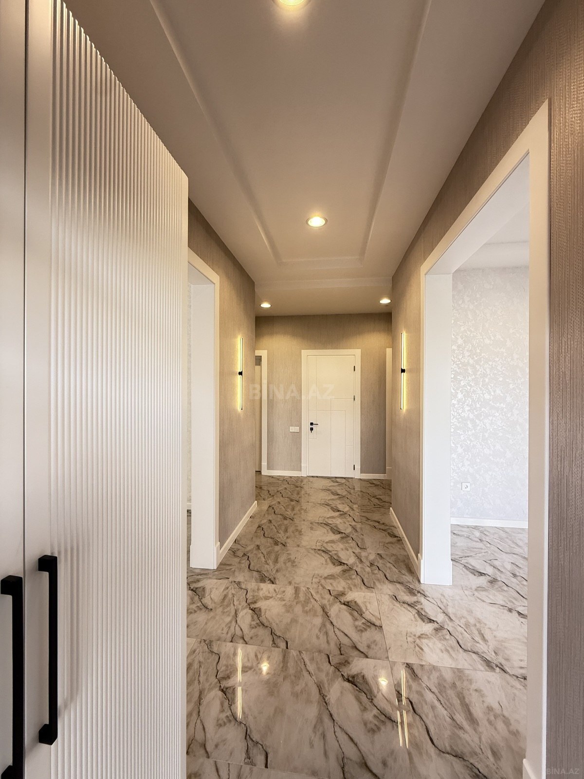 4 otaqlı həyət evi/bağ evi - Şüvəlan q. - 170 m² (11)