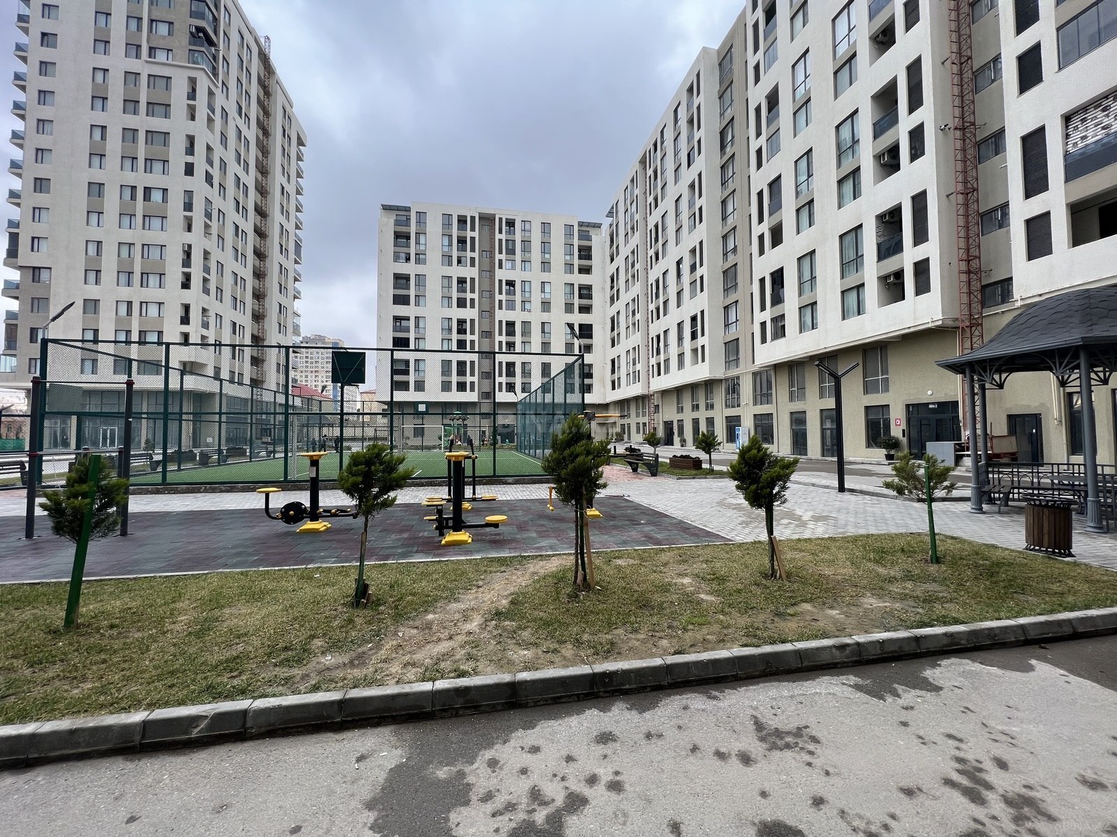 4 otaqlı yeni tikili - 7-ci mikrorayon q. - 146.3 m² (3)