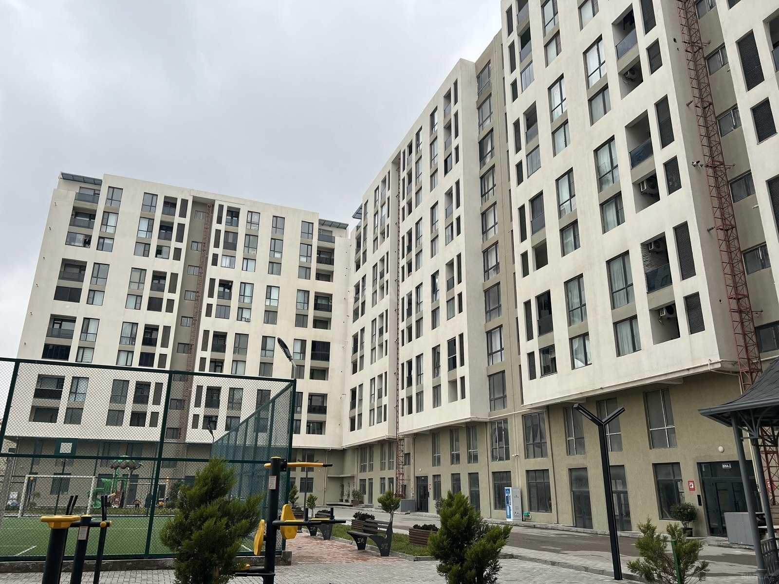 4 otaqlı yeni tikili - 7-ci mikrorayon q. - 146.3 m² (2)
