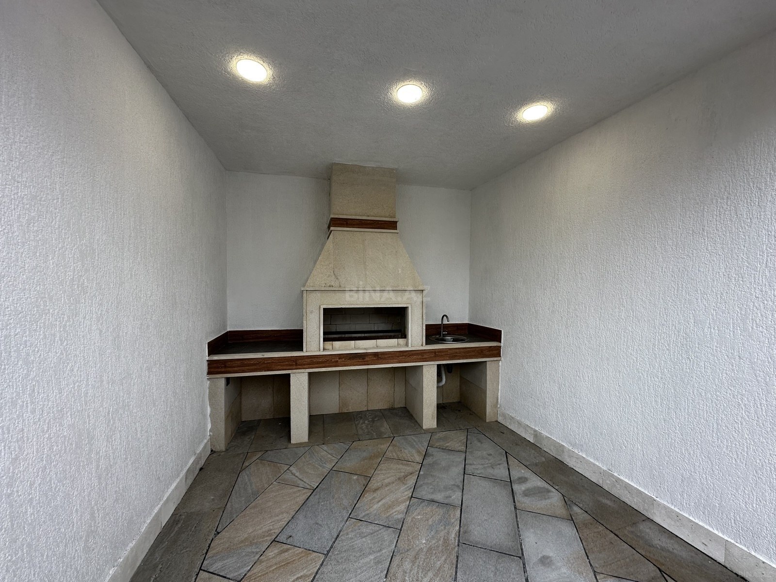 4 otaqlı həyət evi/bağ evi - Şüvəlan q. - 180 m² (5)