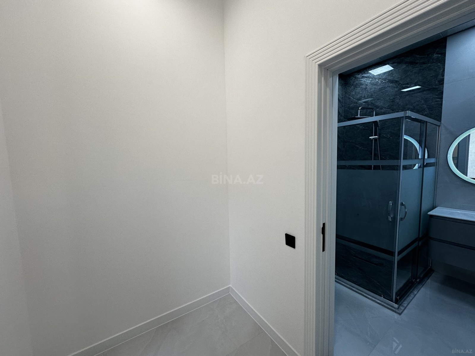 4 otaqlı həyət evi/bağ evi - Şüvəlan q. - 180 m² (15)