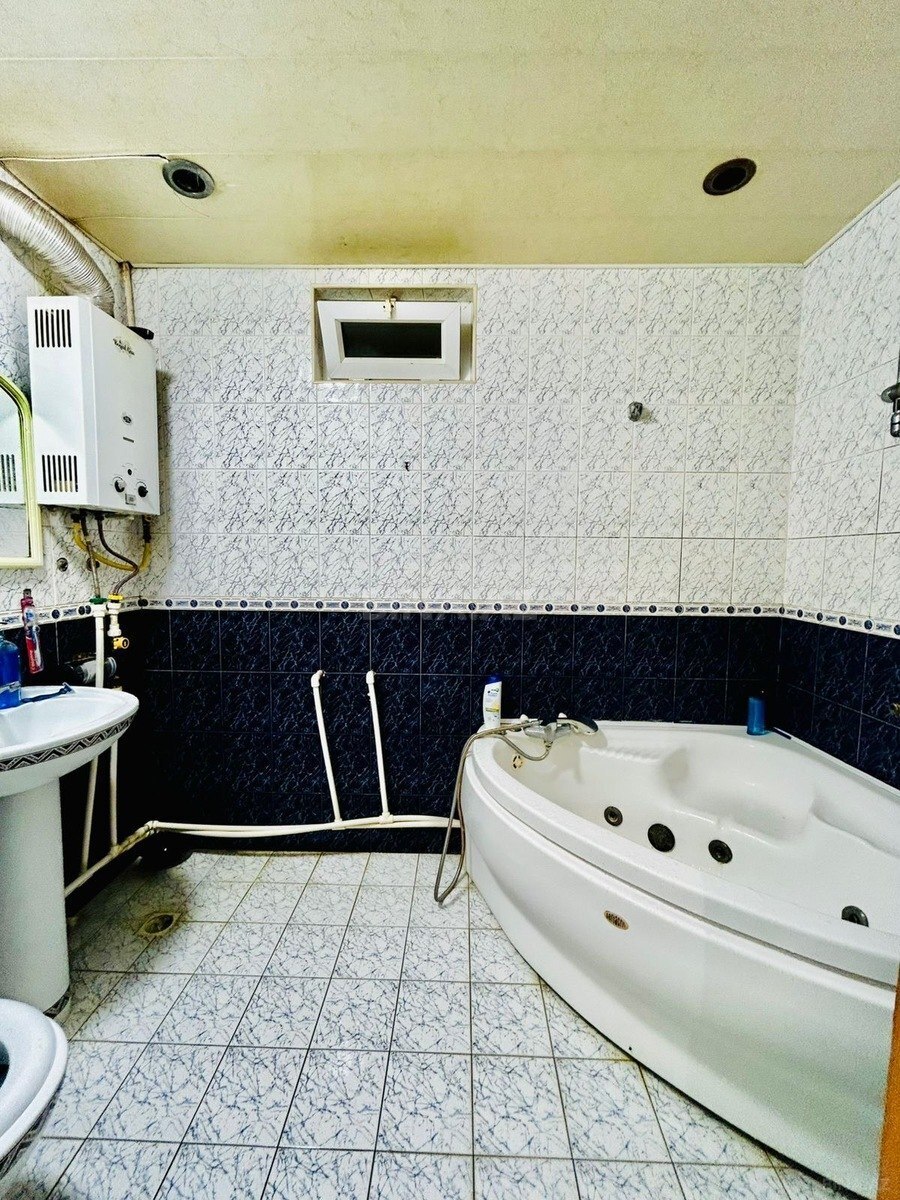 2 otaqlı köhnə tikili - İnşaatçılar m. - 48 m² (5)