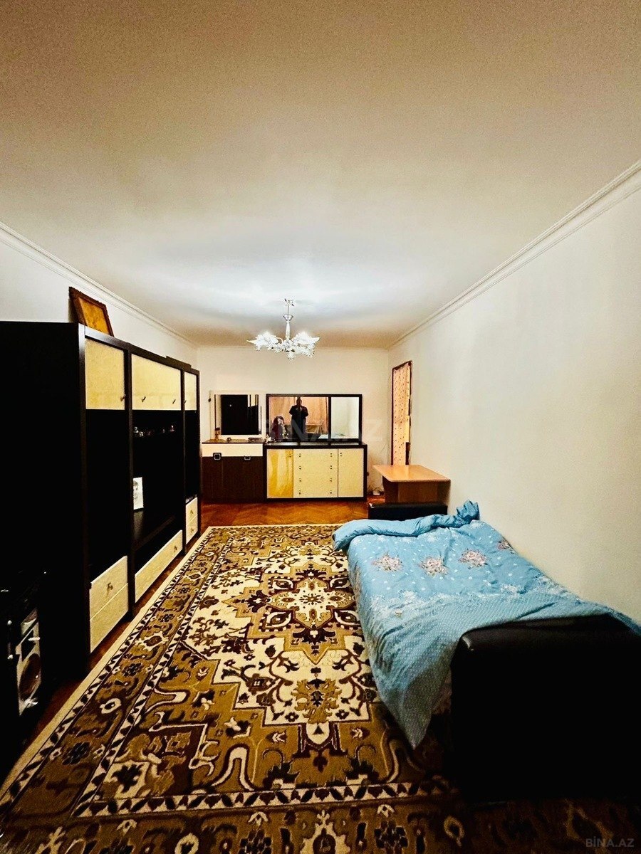 2 otaqlı köhnə tikili - İnşaatçılar m. - 48 m² (1)