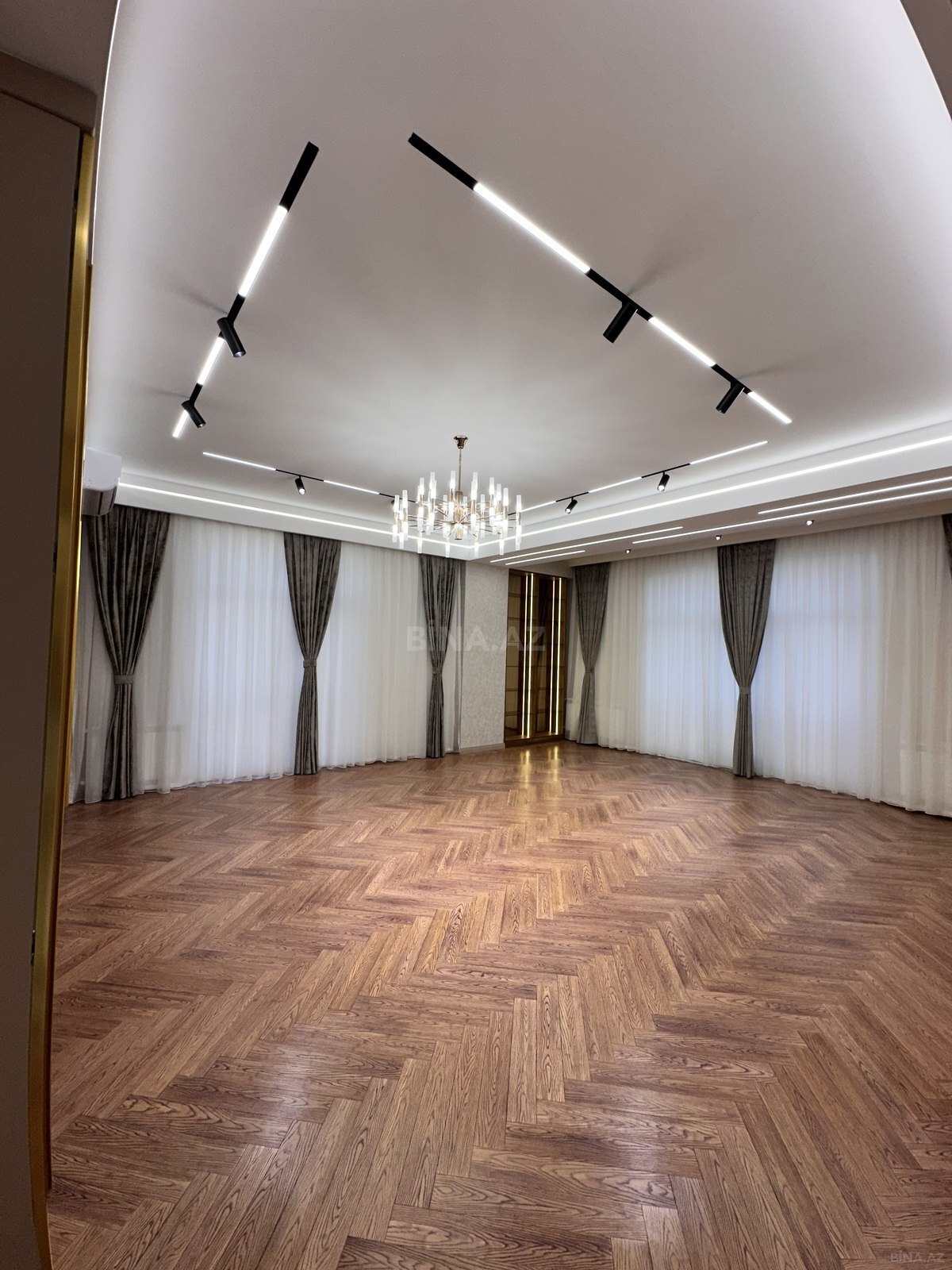 4 otaqlı yeni tikili - 28 May m. - 195 m² (3)