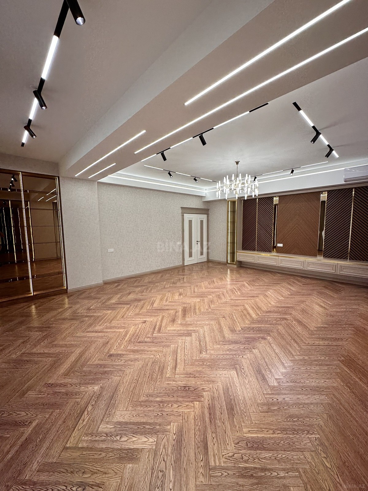 4 otaqlı yeni tikili - 28 May m. - 195 m² (4)