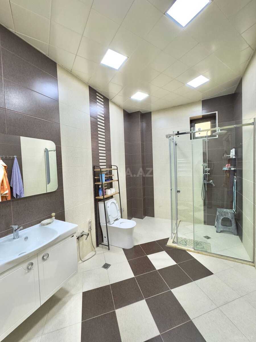 8 otaqlı həyət evi/bağ evi - Şüvəlan q. - 400 m² (25)