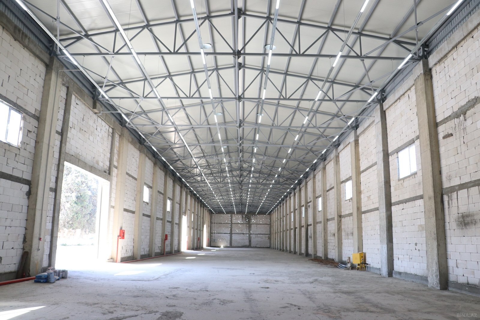 Obyekt - Dərnəgül m. - 2800 m² (1)