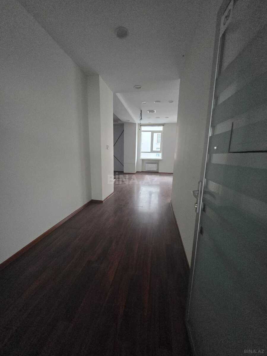 20-комн. офис - Насиминский  р. - 1600 м² (9)