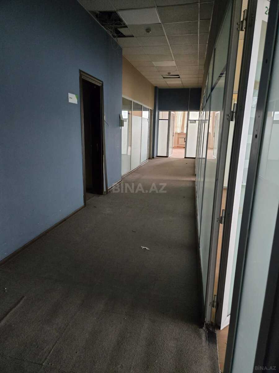 20-комн. офис - Насиминский  р. - 1600 м² (28)