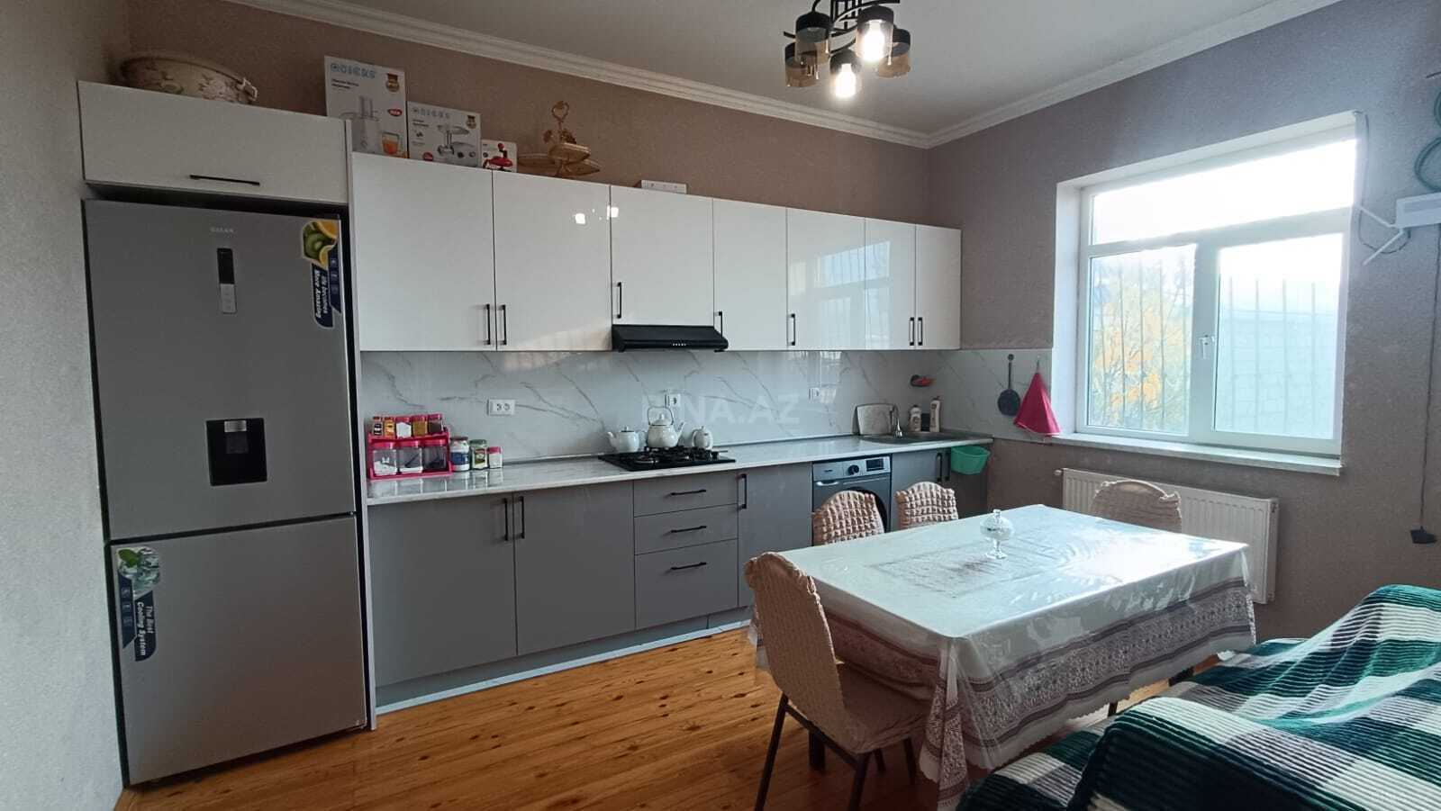 4 otaqlı həyət evi/bağ evi - Çiçək q. - 106 m² (13)
