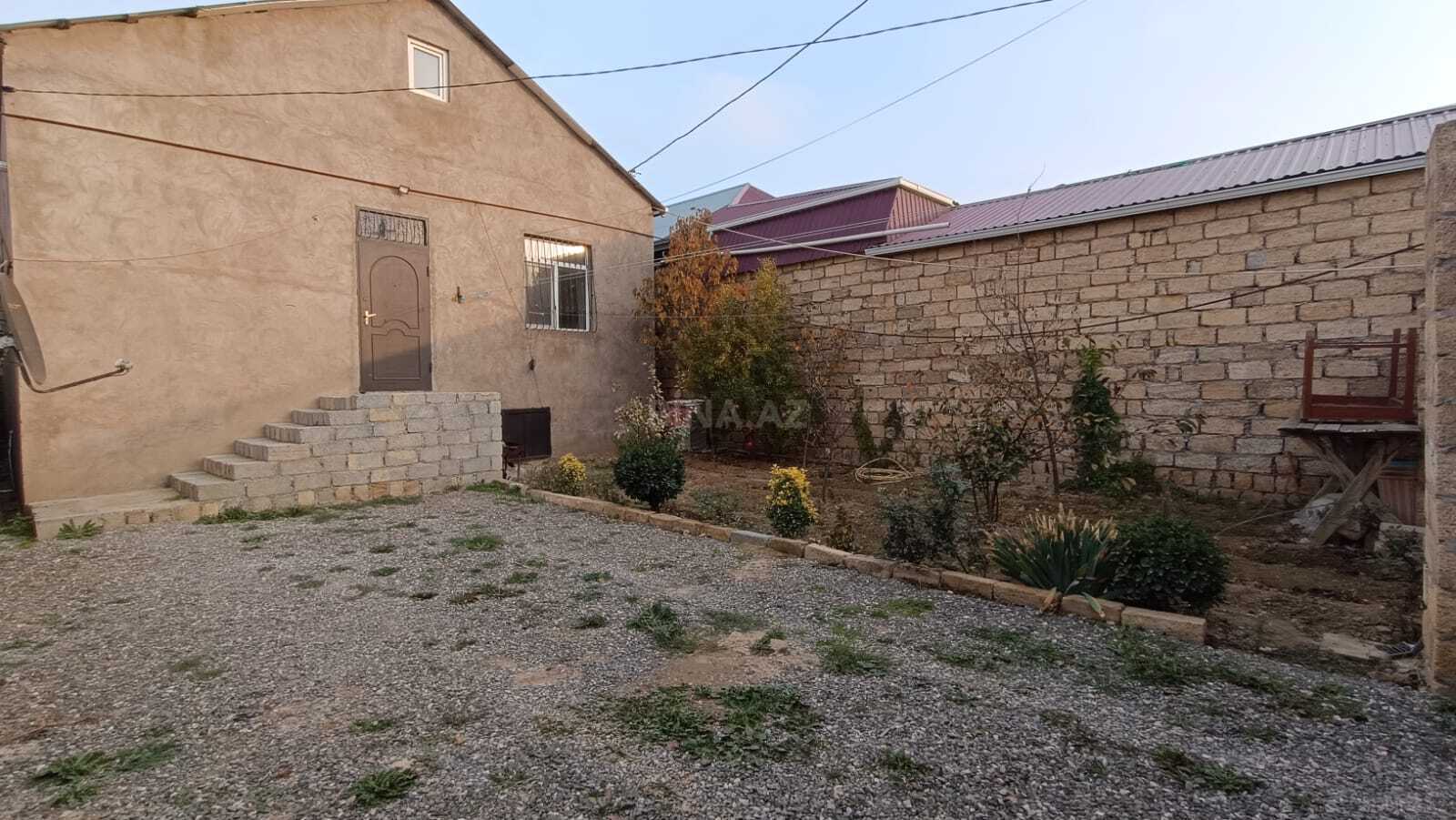 4 otaqlı həyət evi/bağ evi - Çiçək q. - 106 m² (4)
