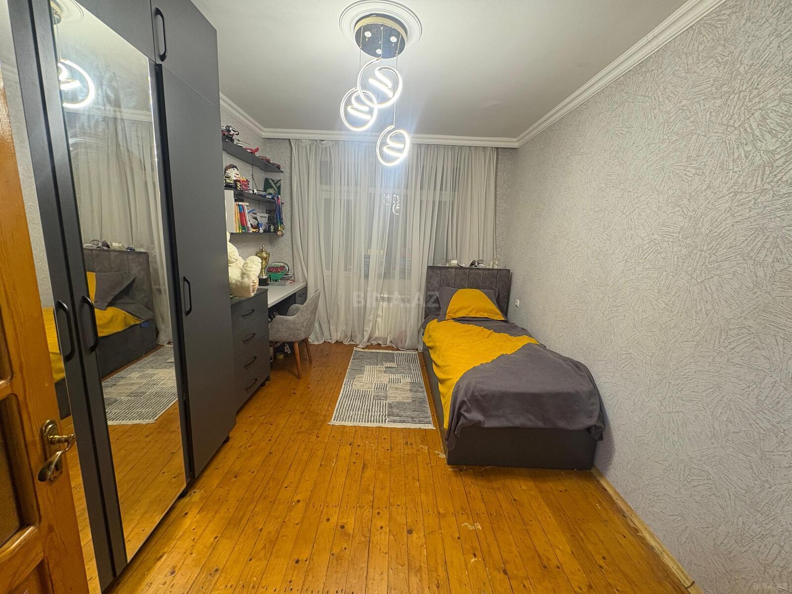 3 otaqlı köhnə tikili - Həzi Aslanov q. - 85 m² (15)