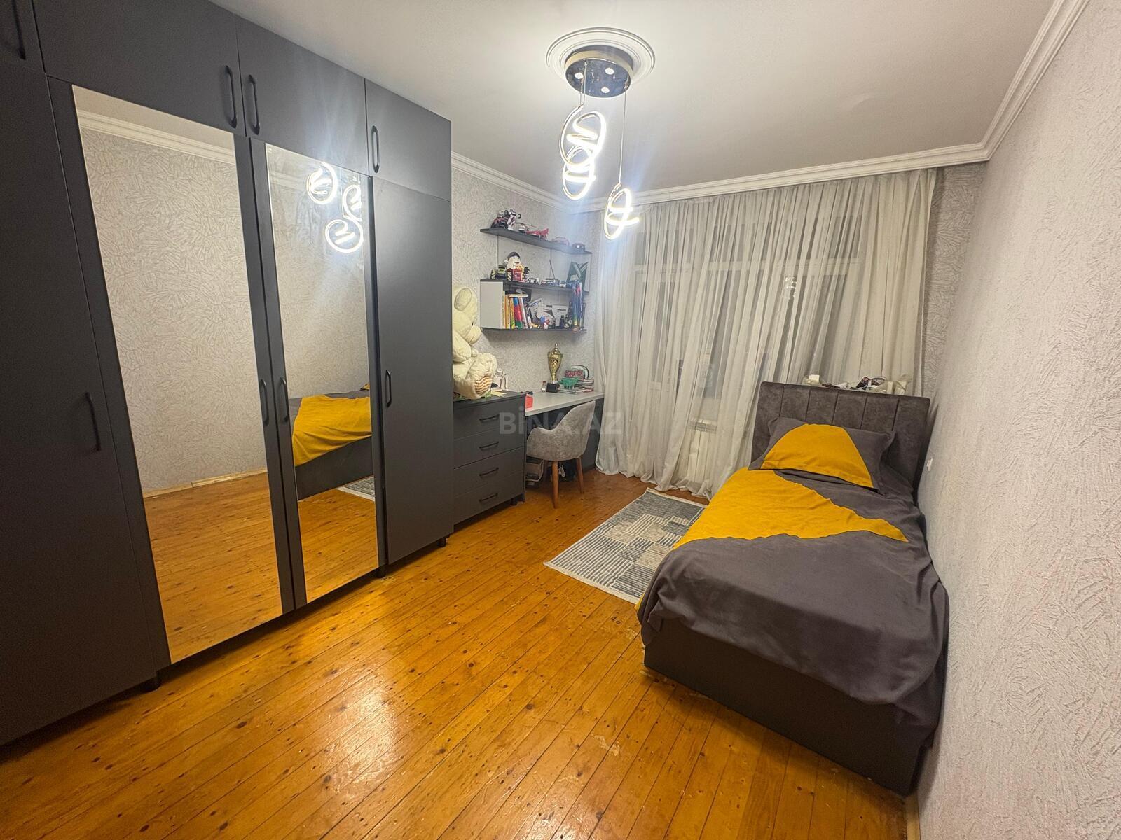 3 otaqlı köhnə tikili - Həzi Aslanov q. - 85 m² (17)