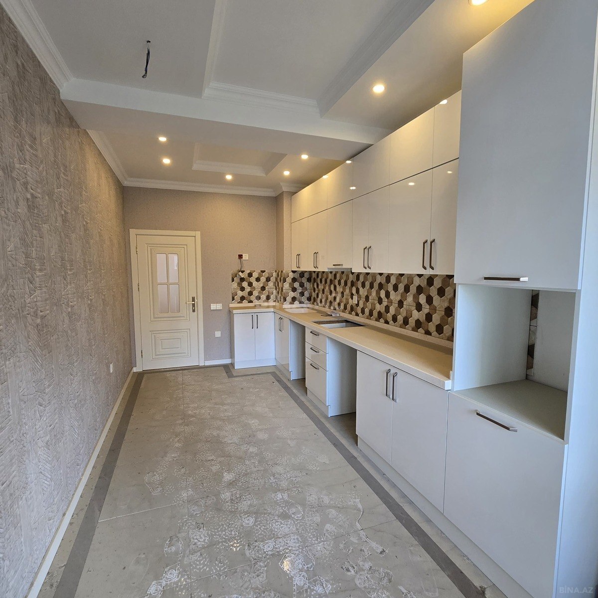3-комн. новостройка - м. 20 января - 100 м² (8)