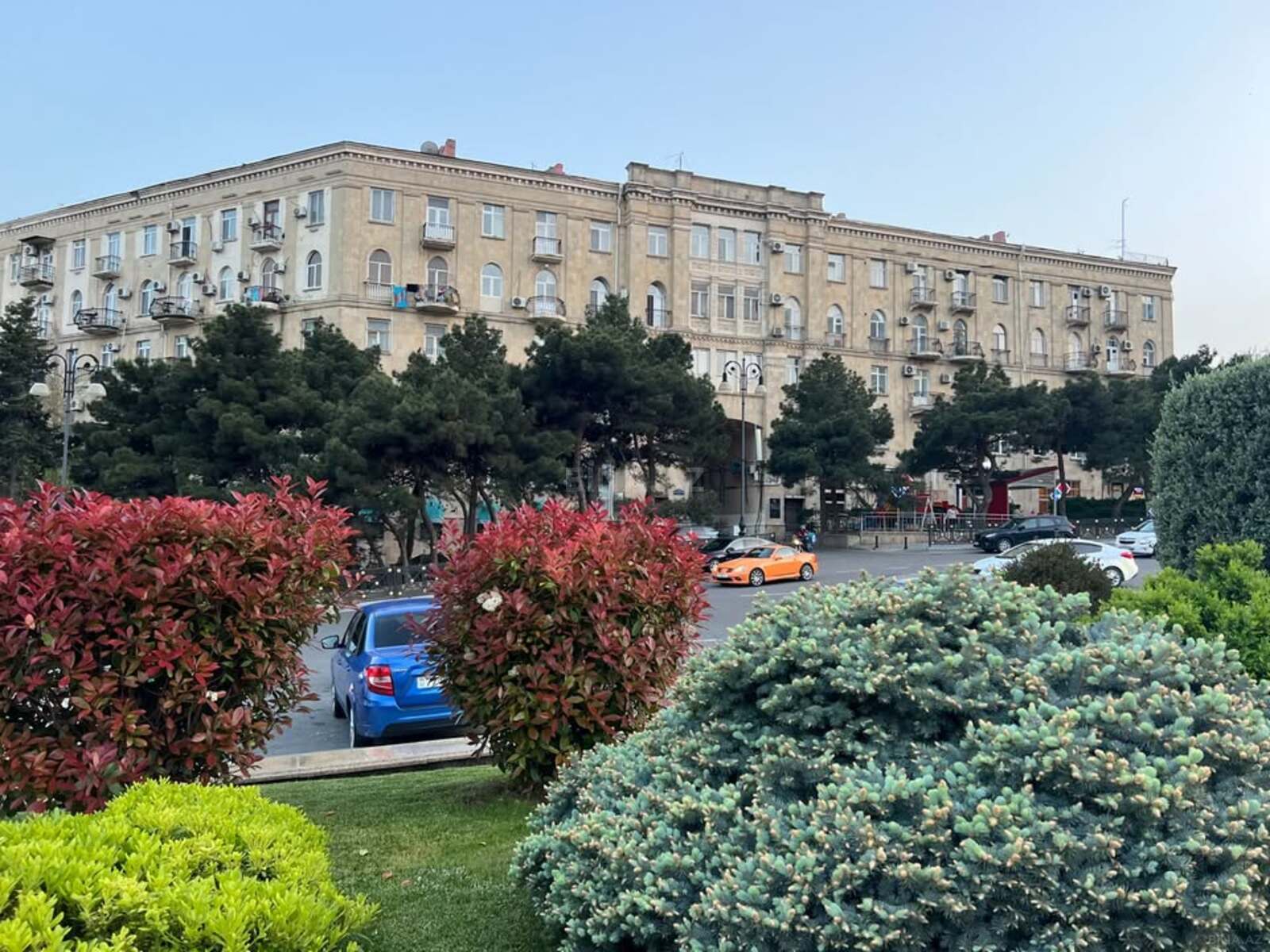 3-комн. вторичка - м. Ичеришехер - 80 м² (1)