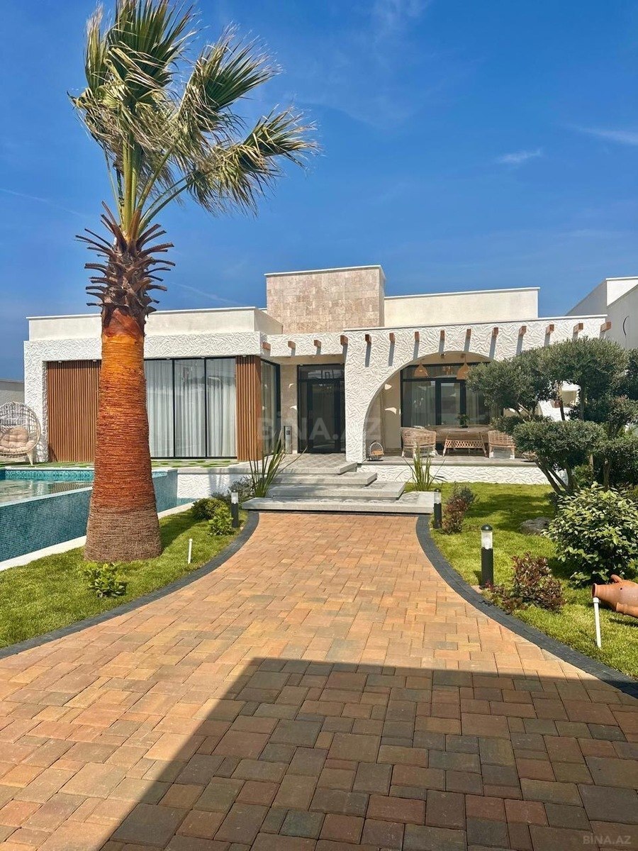 4 otaqlı həyət evi/bağ evi - Şüvəlan q. - 240 m² (1)