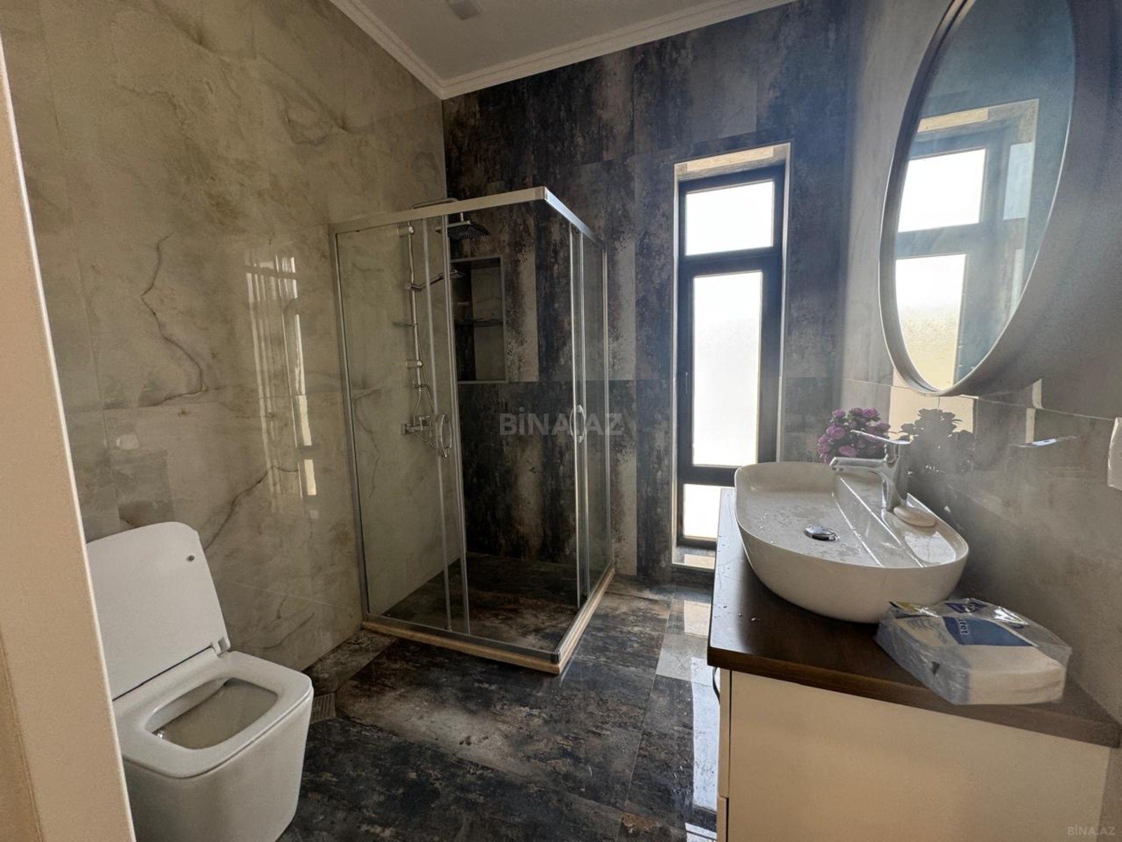 4 otaqlı həyət evi/bağ evi - Şüvəlan q. - 240 m² (16)