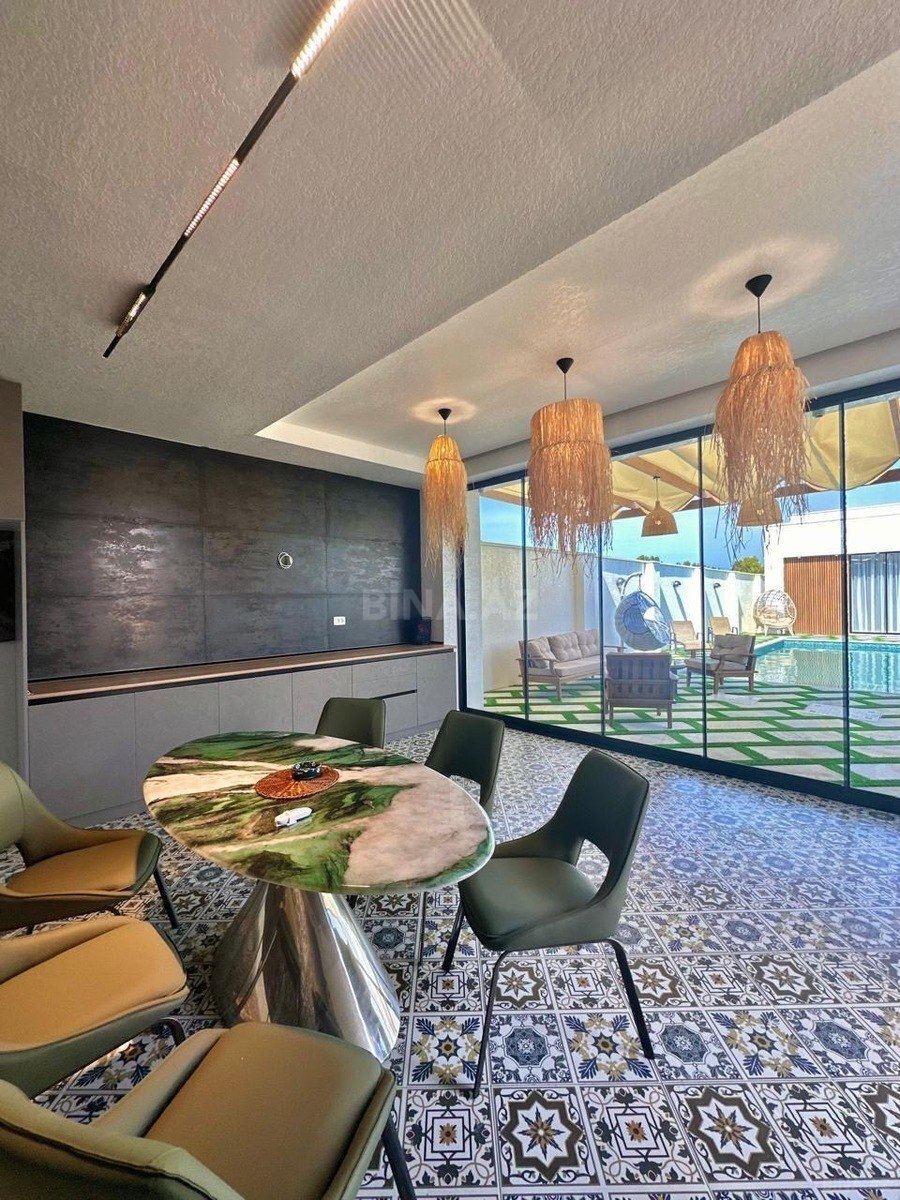 4 otaqlı həyət evi/bağ evi - Şüvəlan q. - 240 m² (6)