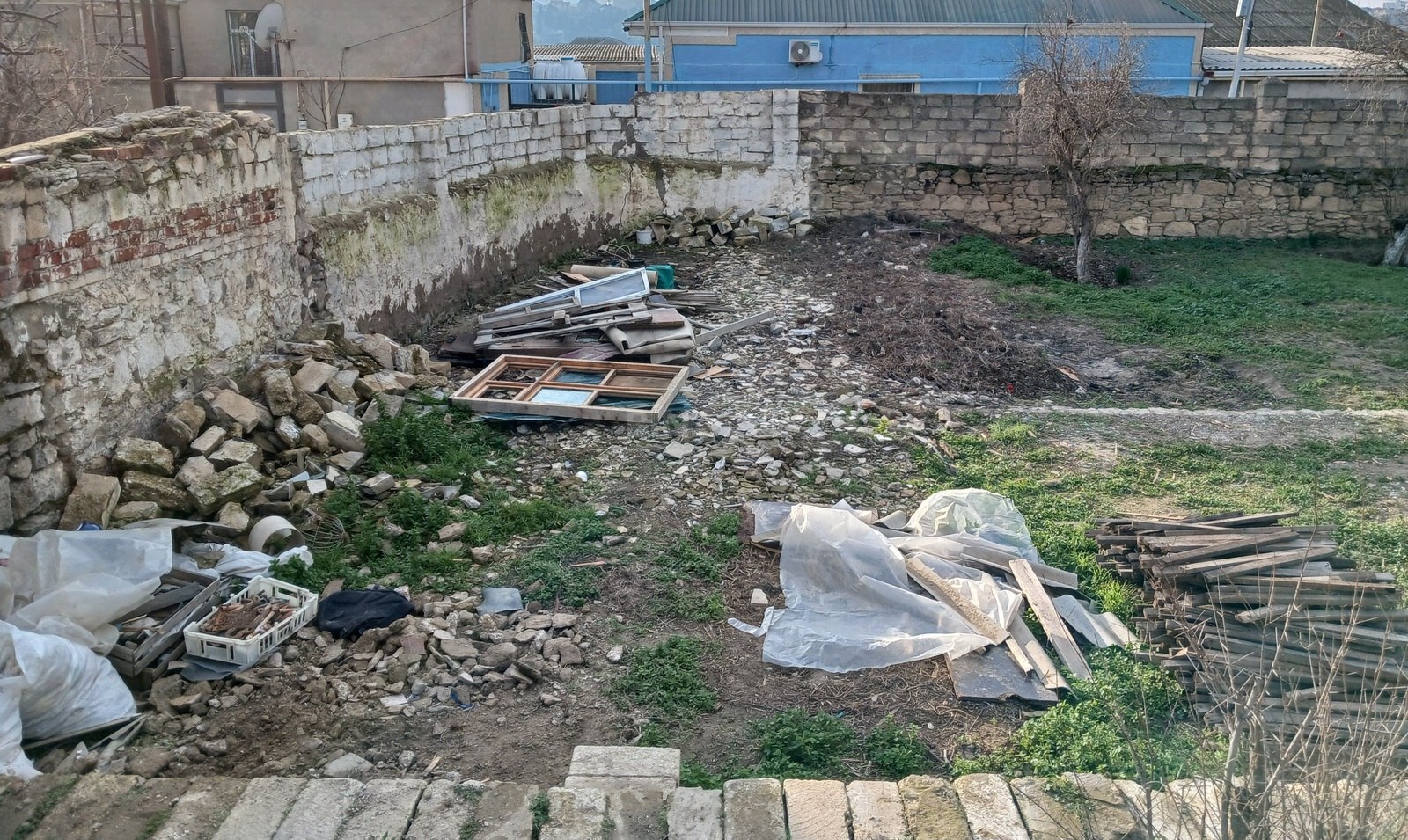Участок - пос. Амирджаны - 5.5 сот (4)