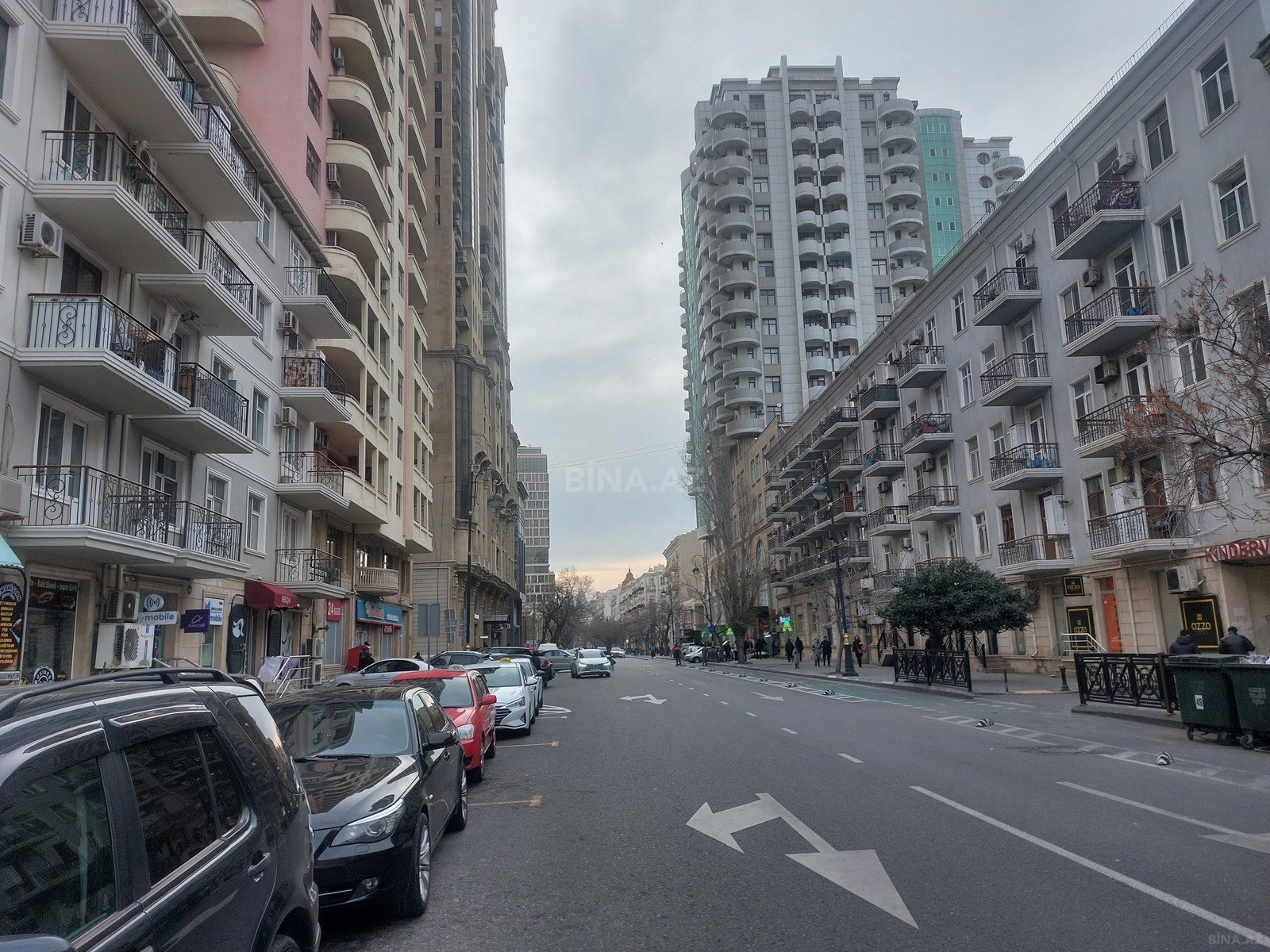 3 otaqlı köhnə tikili - 28 May m. - 75 m² (1)