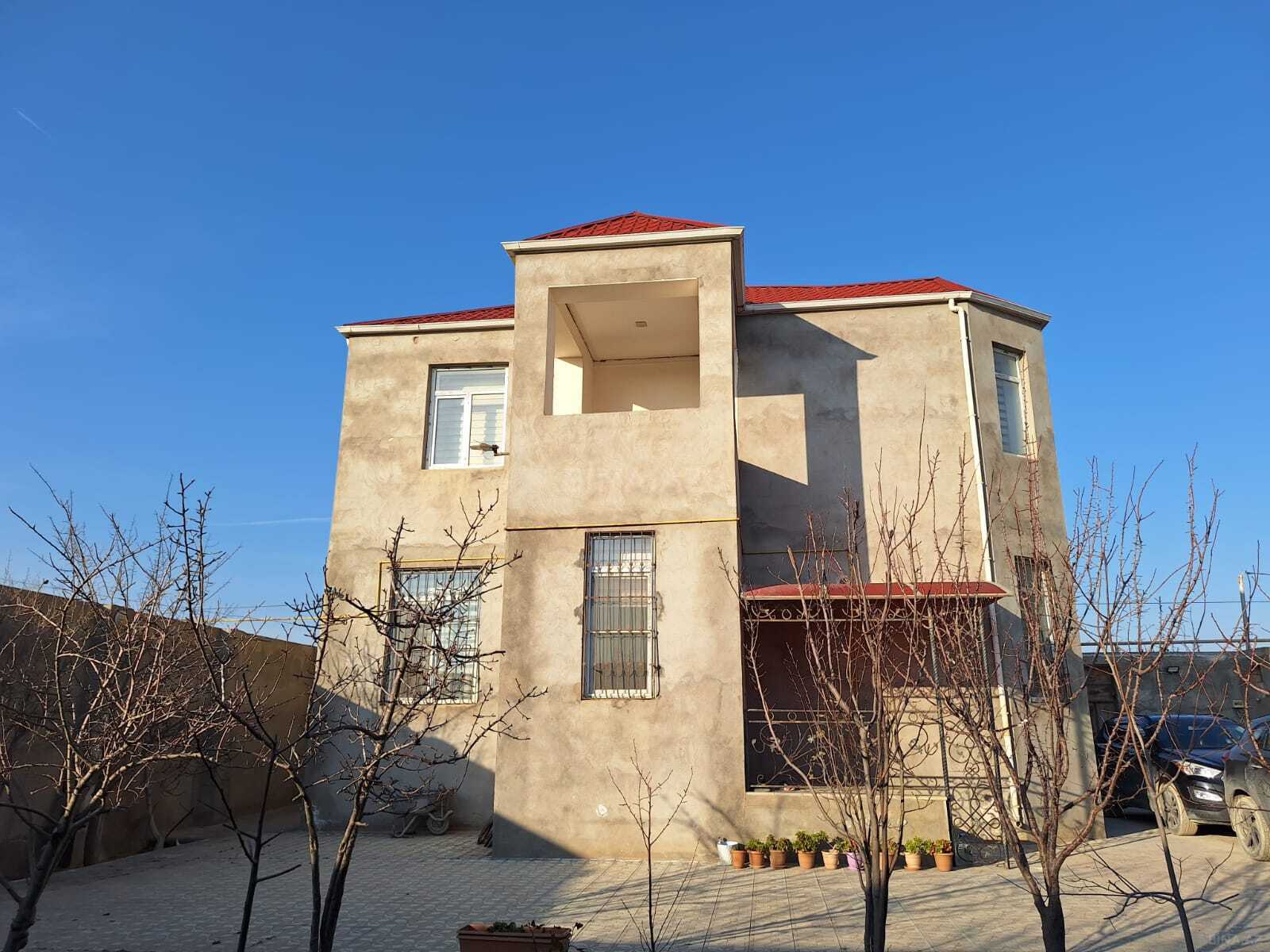 6 otaqlı həyət evi/bağ evi - Türkan q. - 186 m² (1)