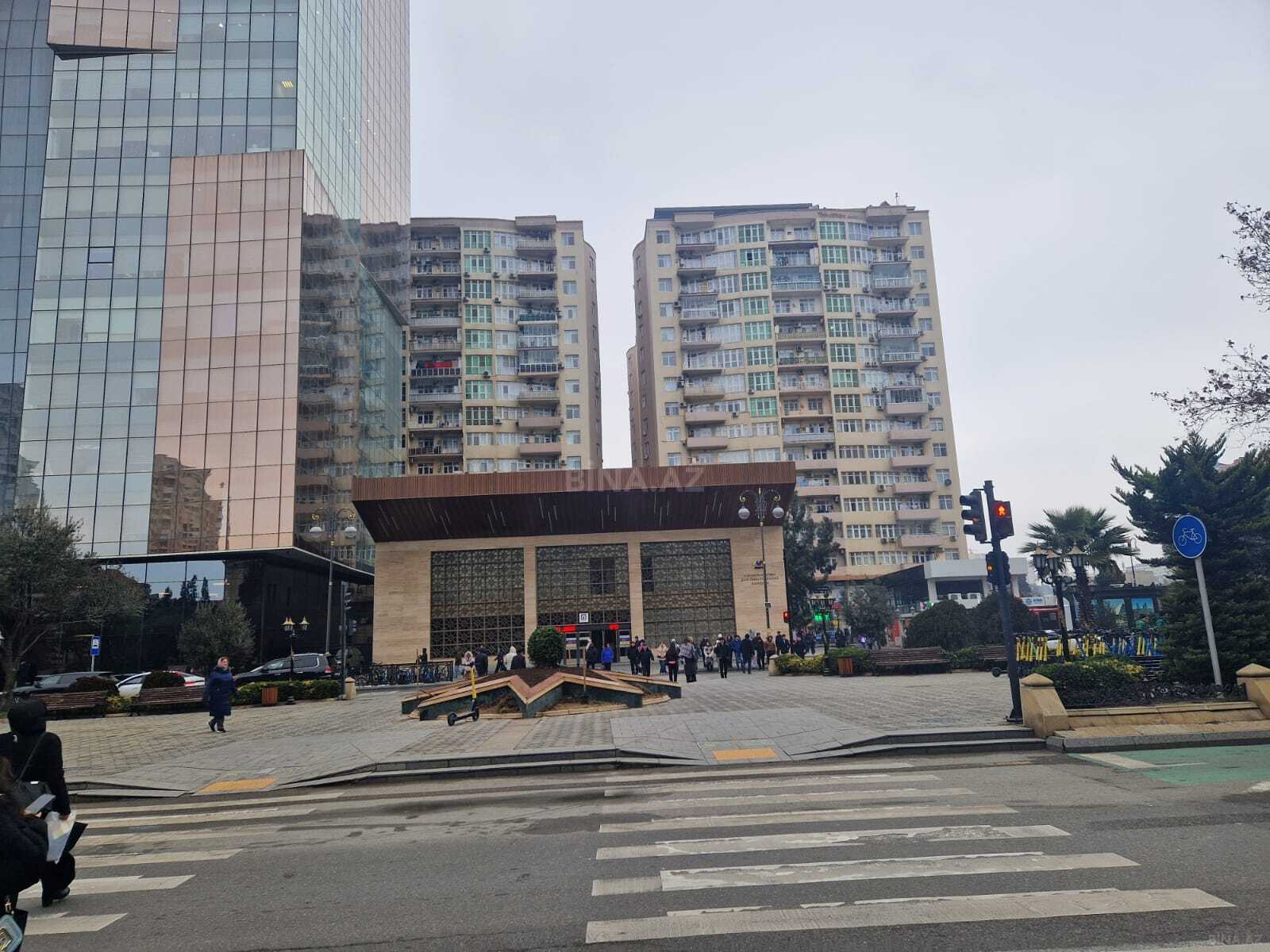 3 otaqlı yeni tikili - Şah İsmayıl Xətai m. - 145 m² (1)