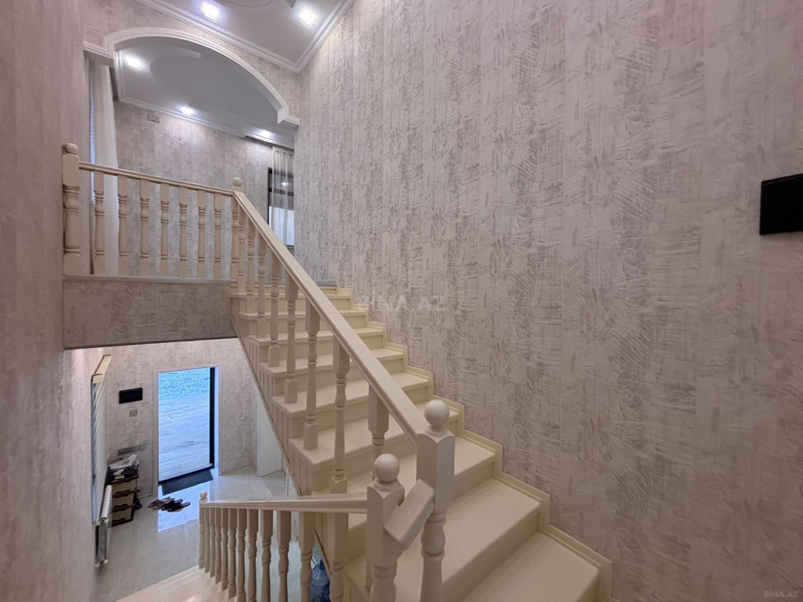 5-комн. дом/дача - пос. Шувеляны - 350 м² (16)