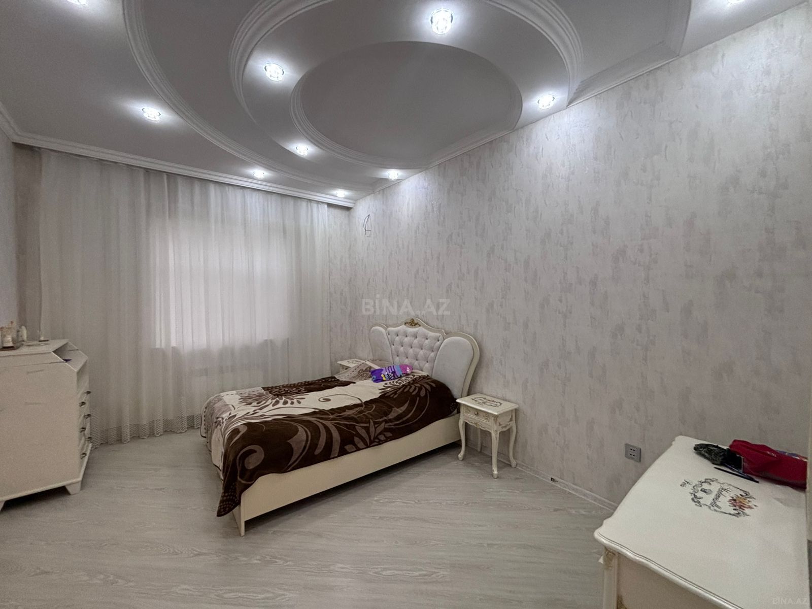 5-комн. дом/дача - пос. Шувеляны - 350 м² (18)